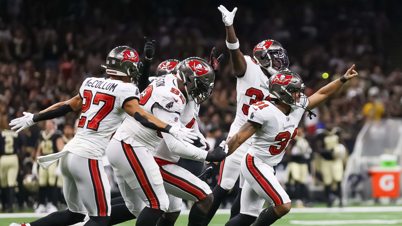 NFL Week 4 Tampa Bay Buccaneers vs. New Orleans Saints Team Score