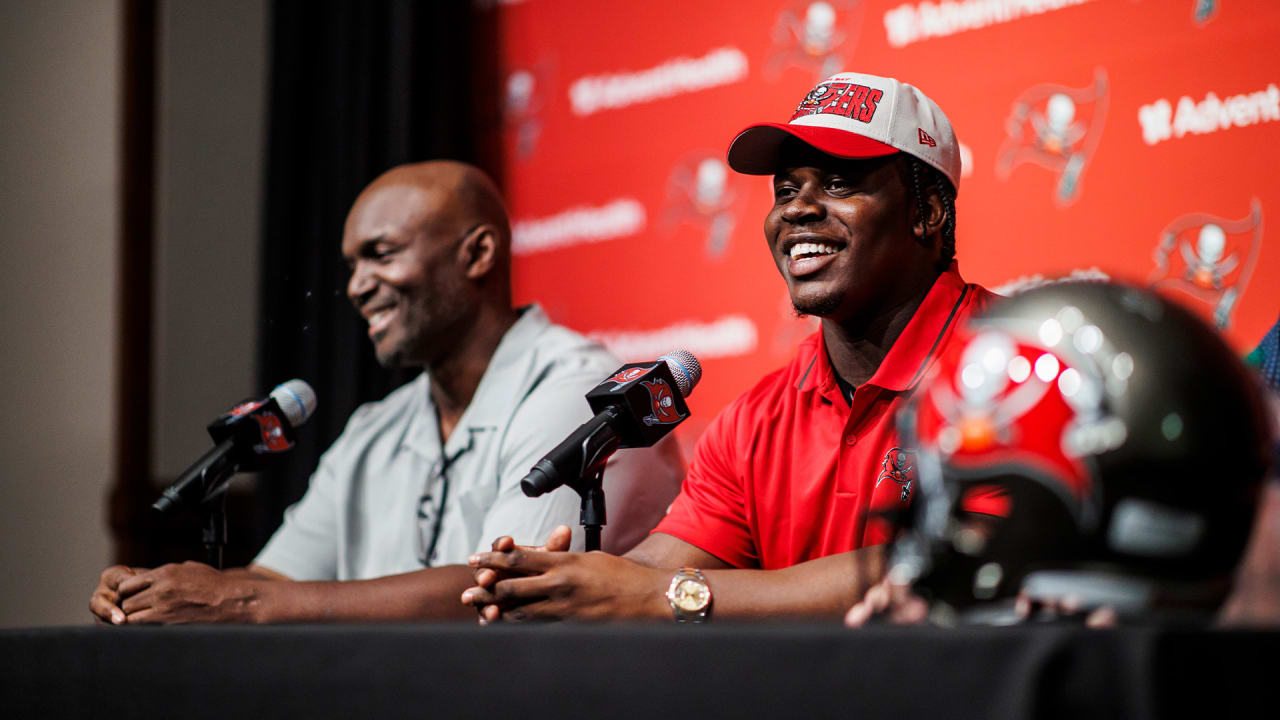 Watch Pick & View Highlights: Bucs Select YaYa Diaby with the 82nd Pick in  the 2023 NFL Draft