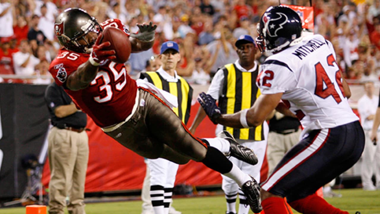 NFL Scores Week 10, Texans Vs. Buccaneers: Arian Foster Leads Rout Of  Tampa, 37-9 