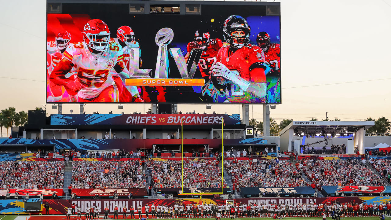 Fans love CBS' new scorebug for Super Bowl between Bucs and Chiefs