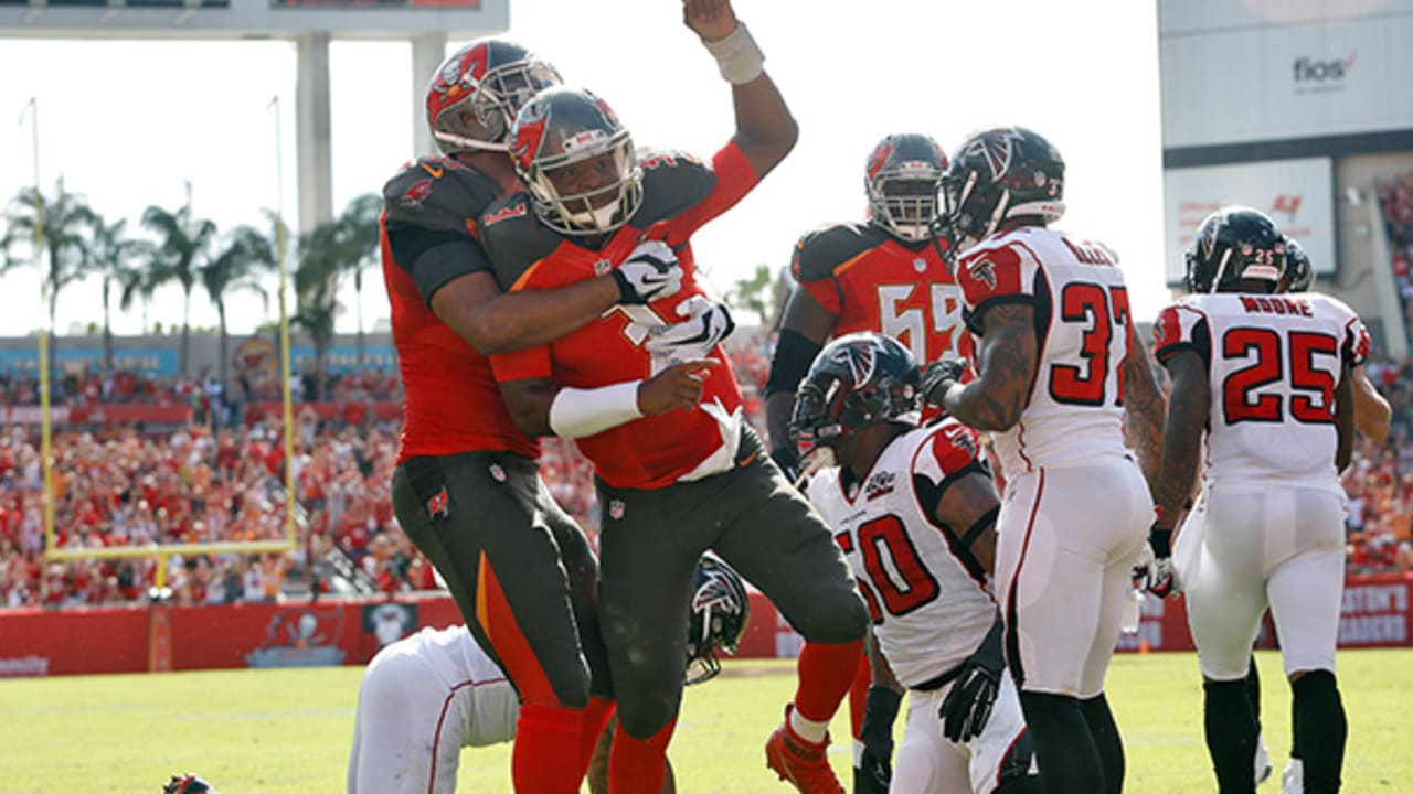 Bucs roll past Falcons