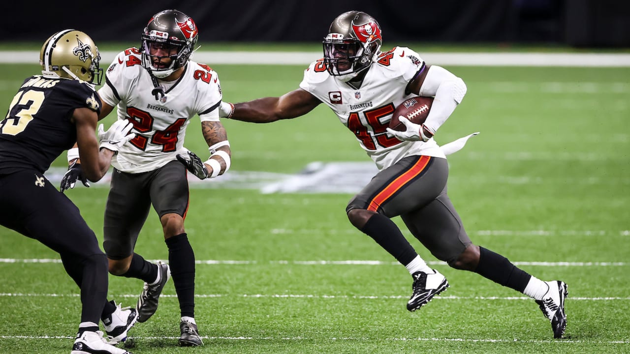 LIVE BLOG: Turnovers take down Saints, Bucs advance to NFC