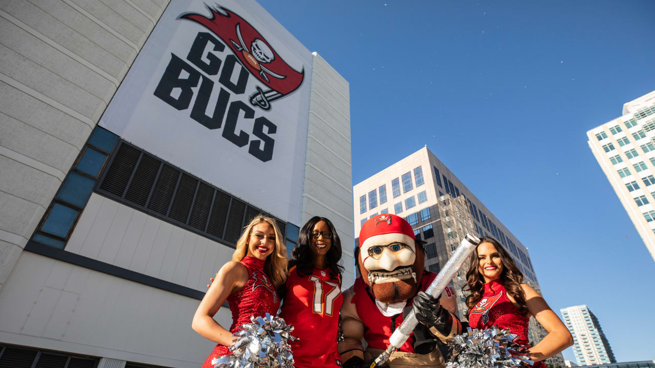 Buccaneers Renew Frontier Communications as Pewter Partner Through 2024