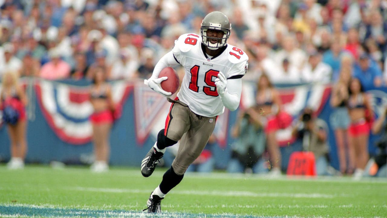 17. Keyshawn Johnson