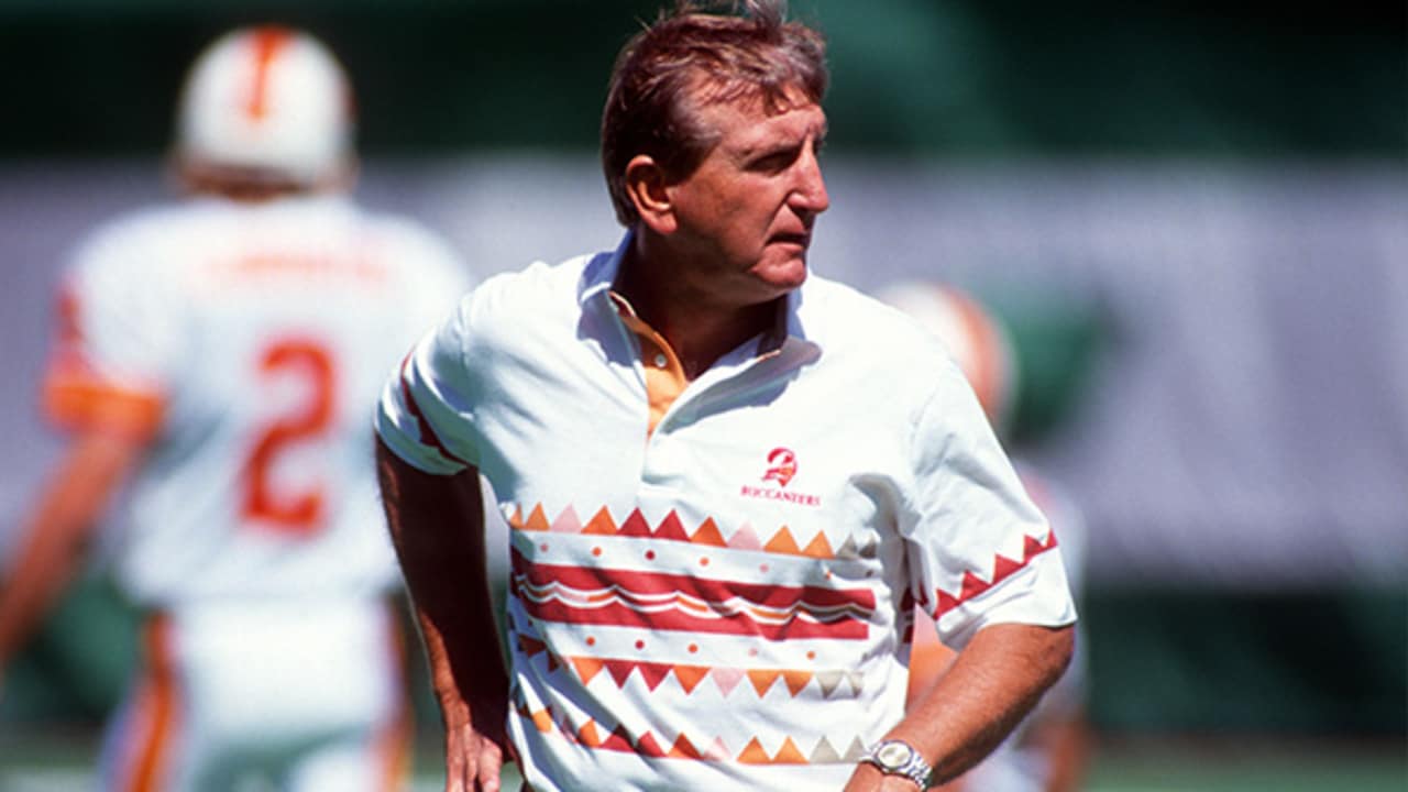 Former Coach Richard Williamson Dies at 74