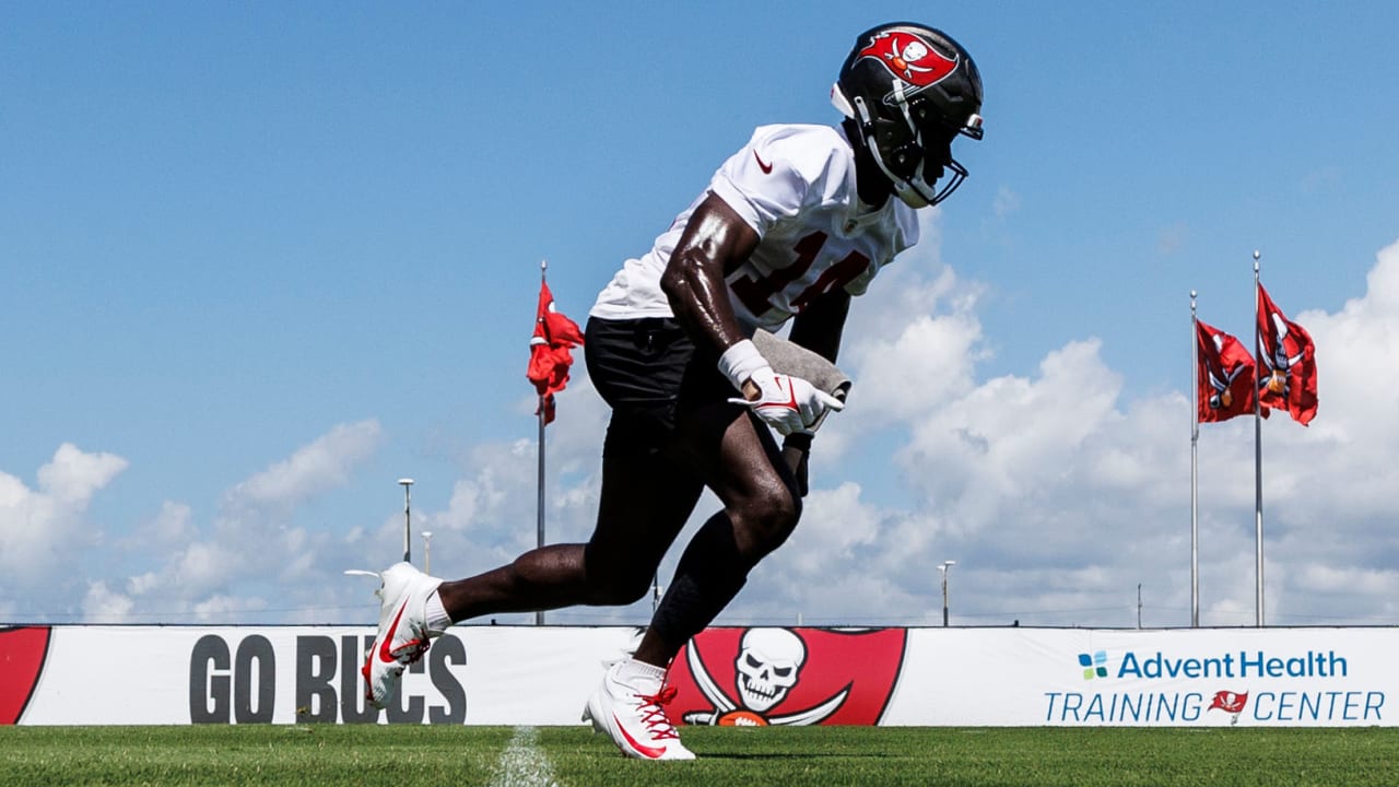 Buccaneers Kyle Trask Earning Praise from Todd Bowles in Training Camp - Tampa  Bay Buccaneers, BucsGameday