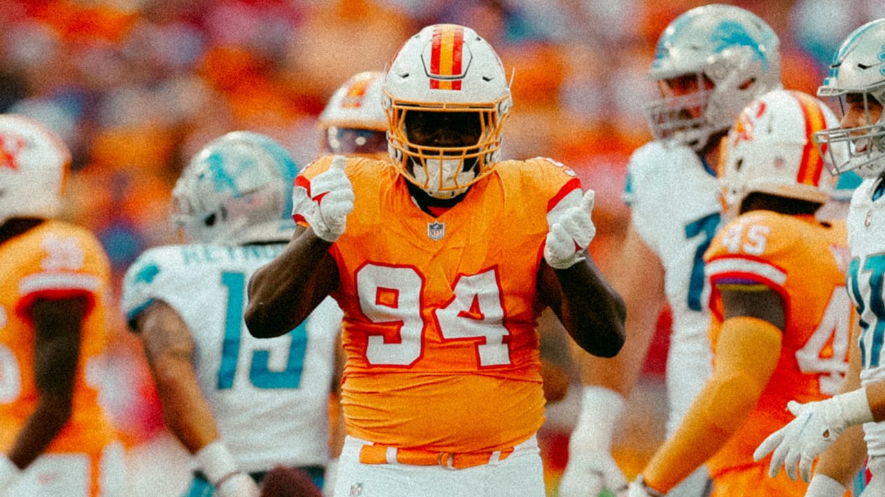 Calijah Kancey a 'Disruptive' Force in First Full NFL Game - Vimarsana News