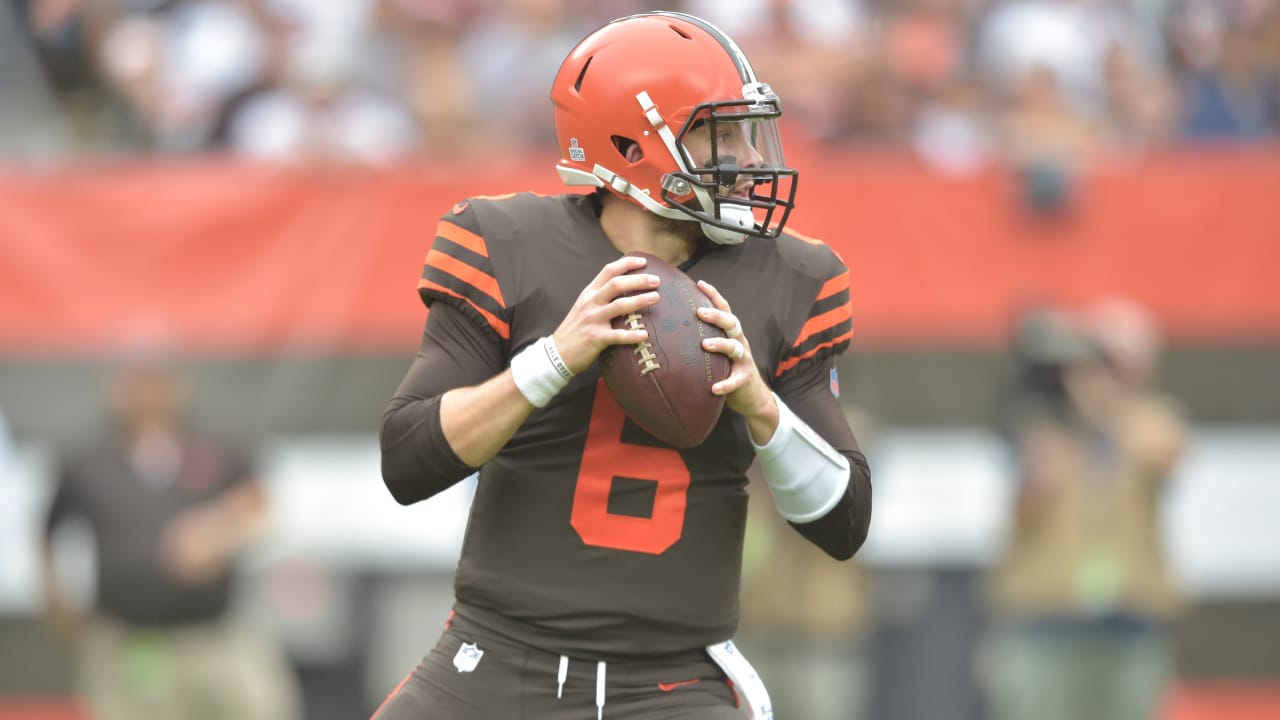 Baker Mayfield and Tampa Bay Buccaneers Face Crucial Divisional