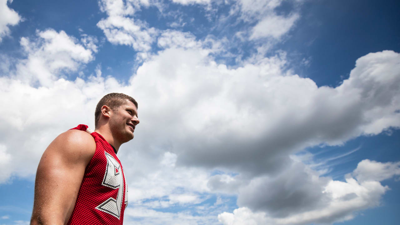 Tampa Bay Buccaneers linebacker Carl Nassib (94) runs off of the