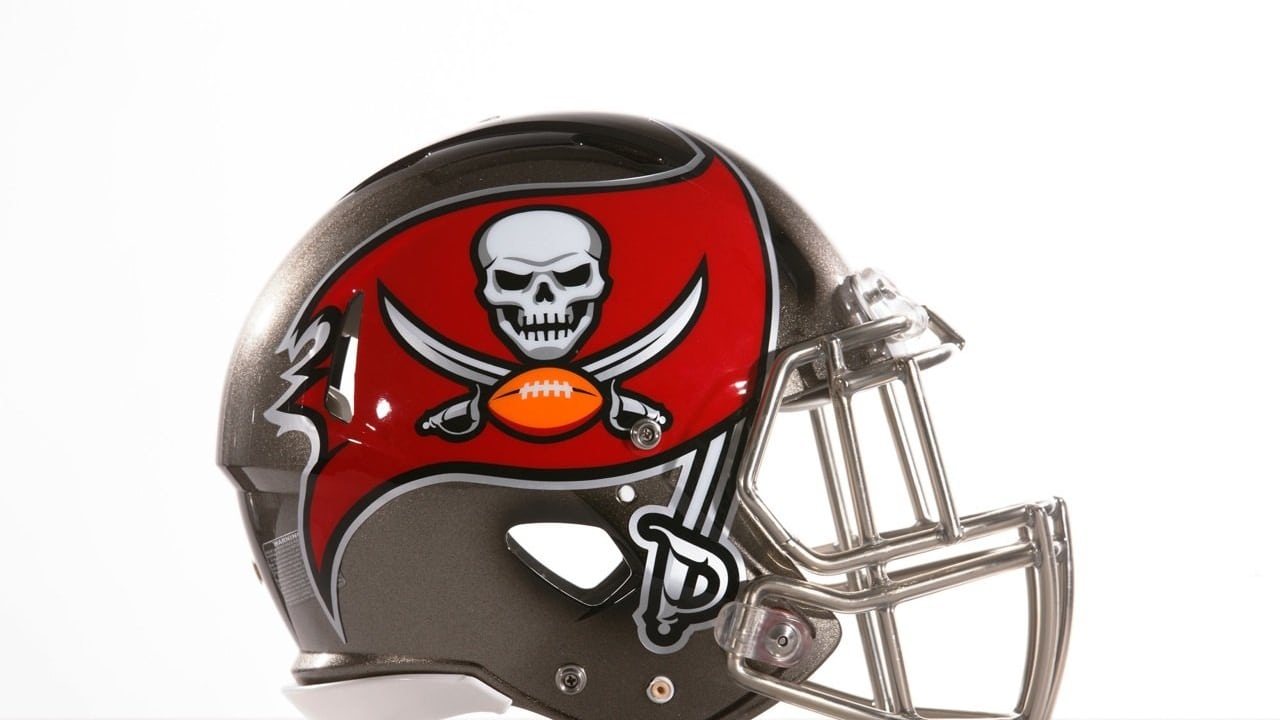 PHOTO: Tampa Bay Buccaneers unveil new helmet and logo 