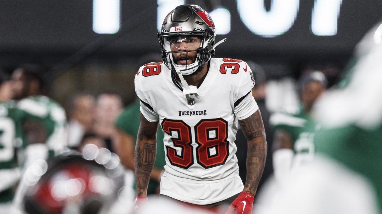 More On Buccaneers' Winfield Jr's Position Change - Bucs Report