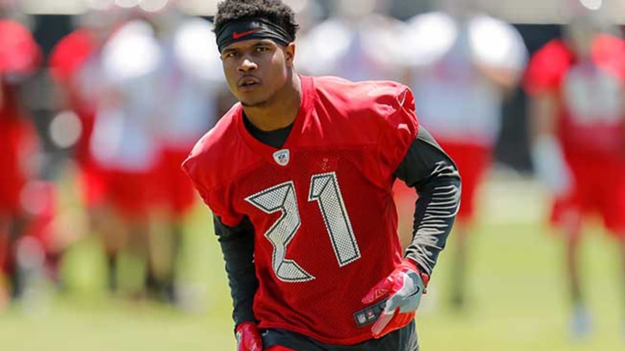 Justin Evans Impressing at Rookie Camp