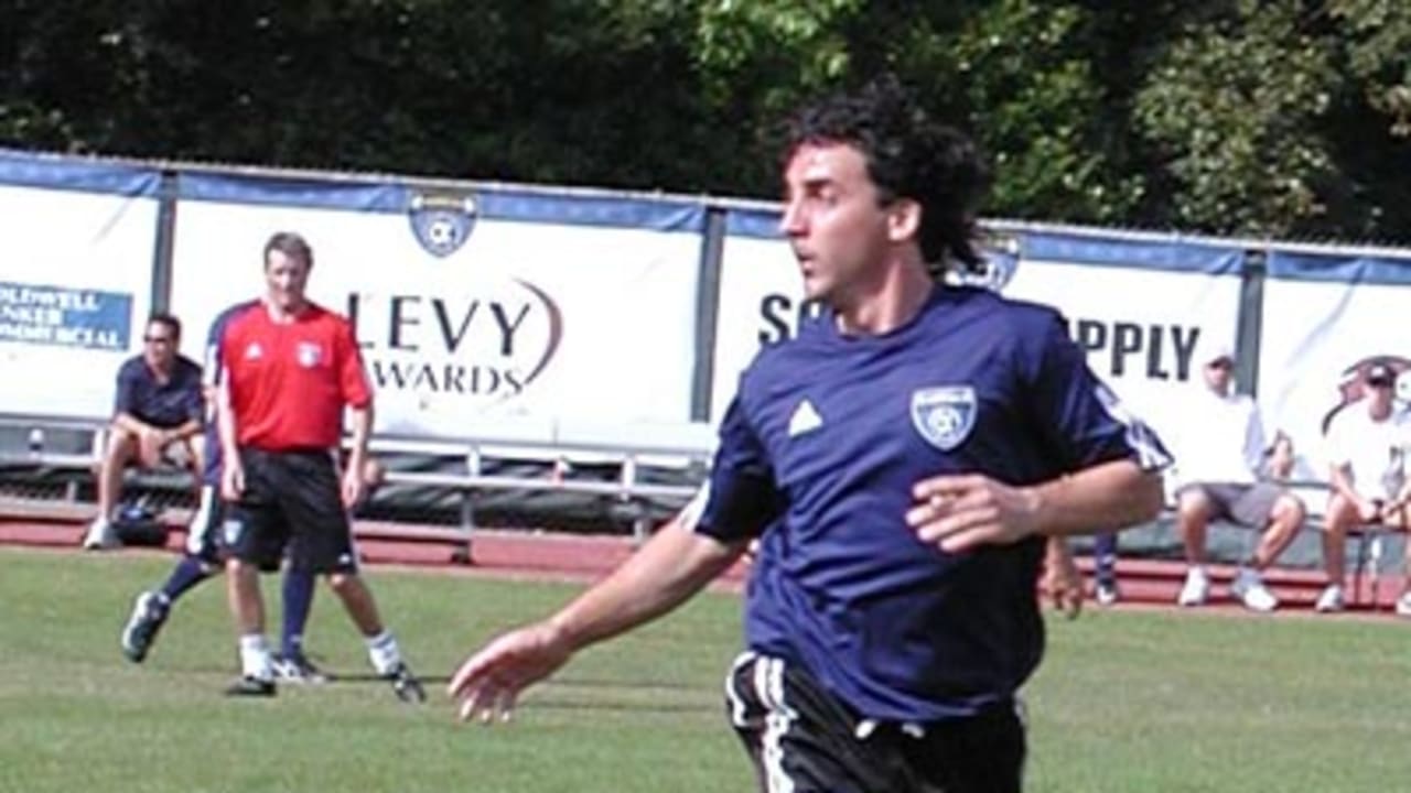 Carlos Valderrama, Tampa Bay Mutiny, 1996  Carlos valderrama, Cleveland  browns football, Sport soccer