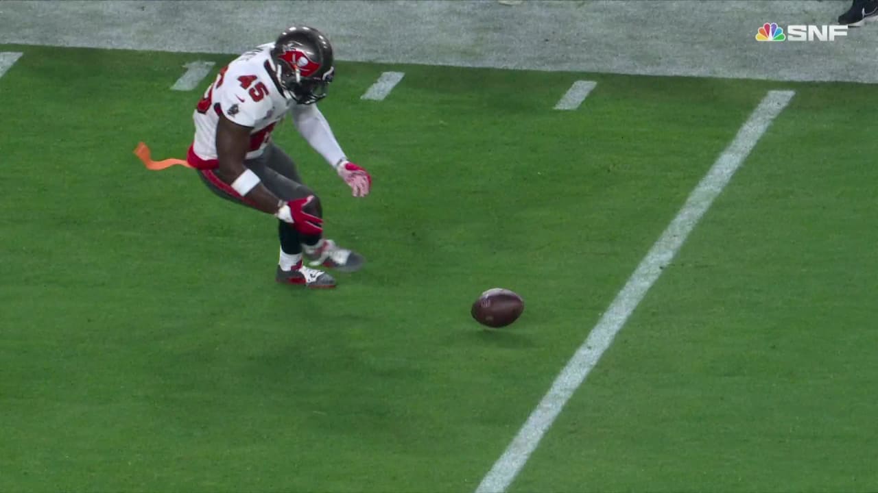 NFL: Bucs OLB Anthony Nelson gets huge strip-sack vs. Cardinals