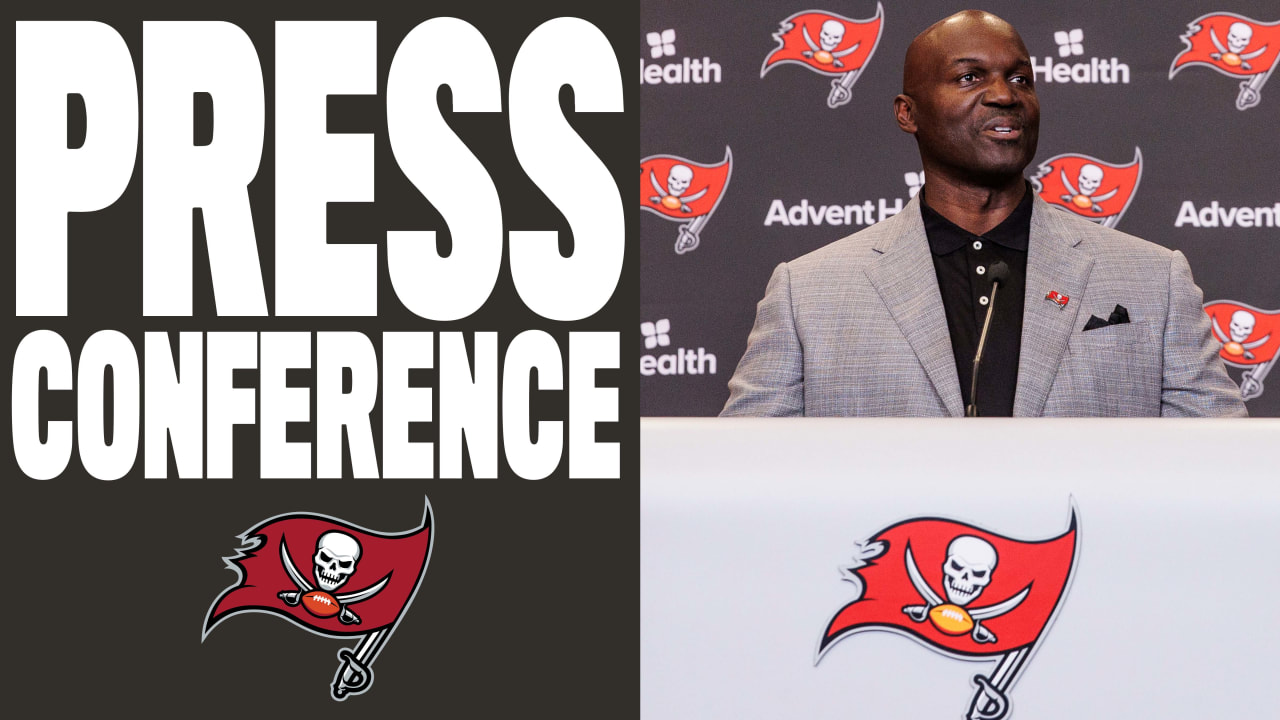 NFL on X: TRADE ALERT The @Buccaneers are trading up to the No