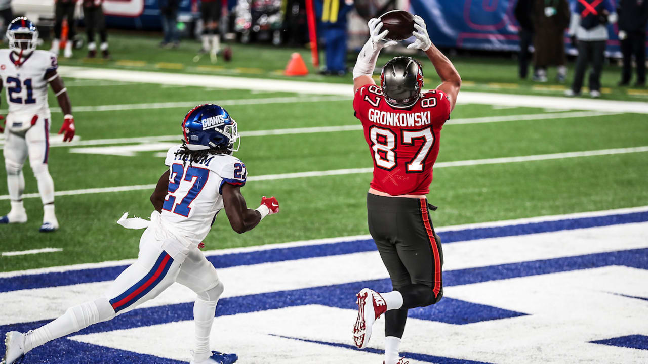 Highlights from the Bucs' Week 8 win over the Giants - Bucs Nation