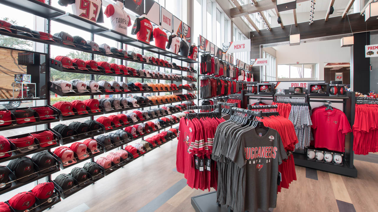 tampa bay buccaneers merchandise store