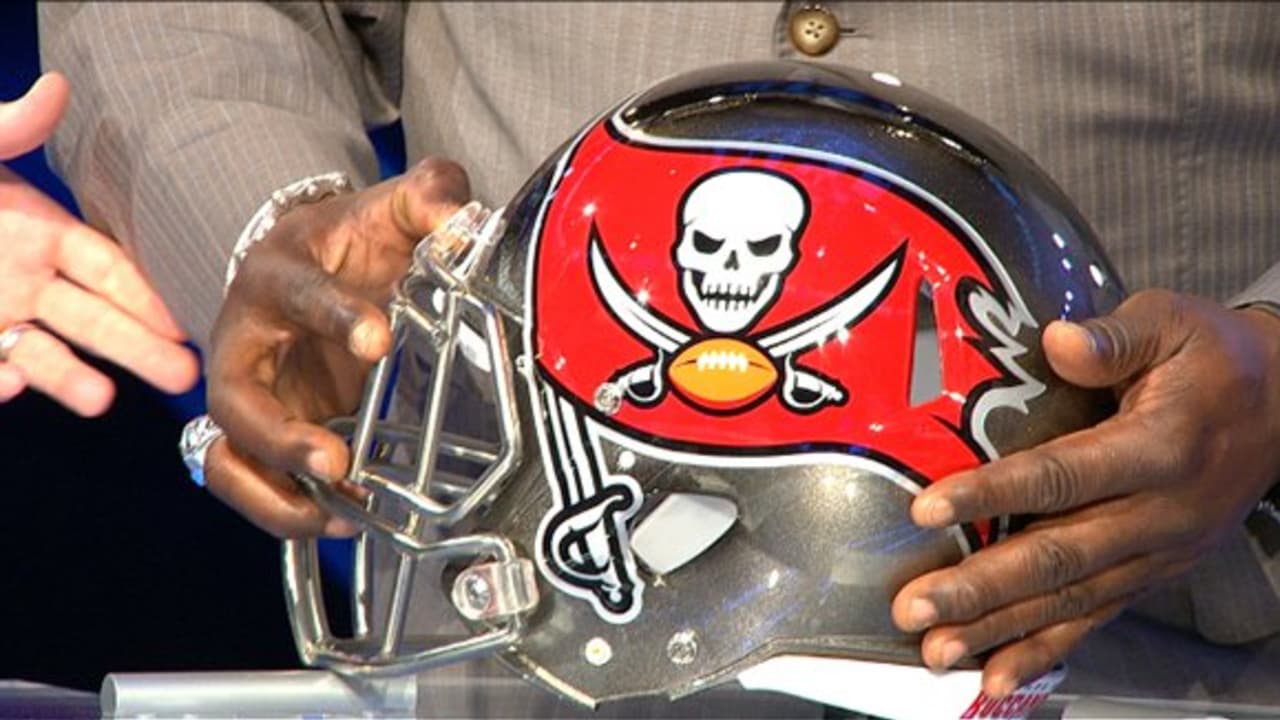 New Buccaneers Logo and Helmet Revealed by Warren Sapp and Gerald