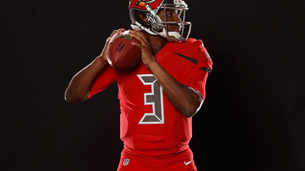 Buccaneers Color Rush Uniform — UNISWAG