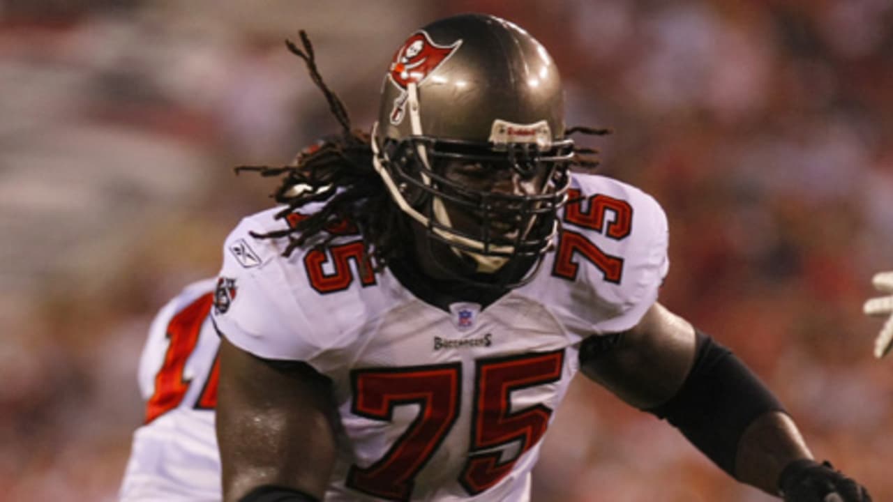 Tampa Bay Buccaneers guard Davin Joseph (75) during the fourth