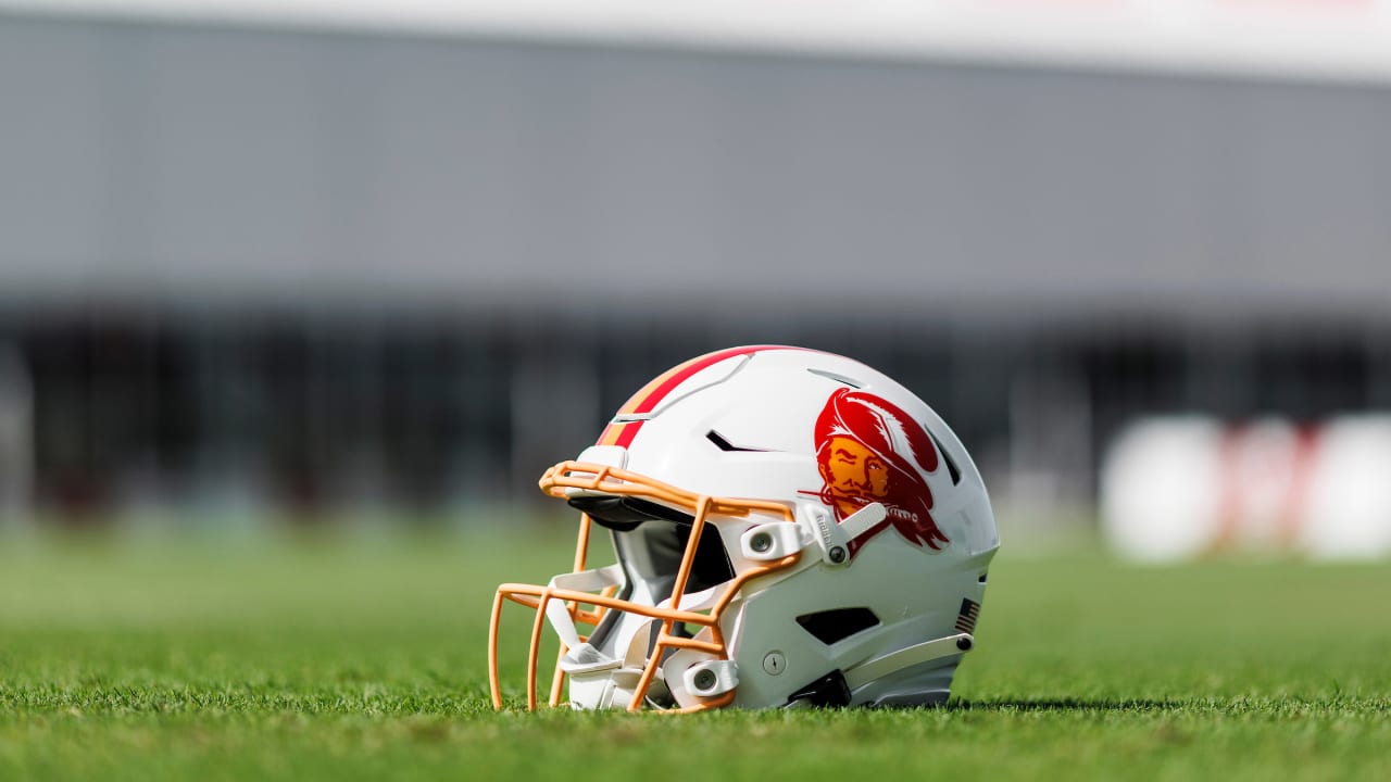 Buccaneers announce 'creamsicle' uniforms will return for throwback games  in 2023