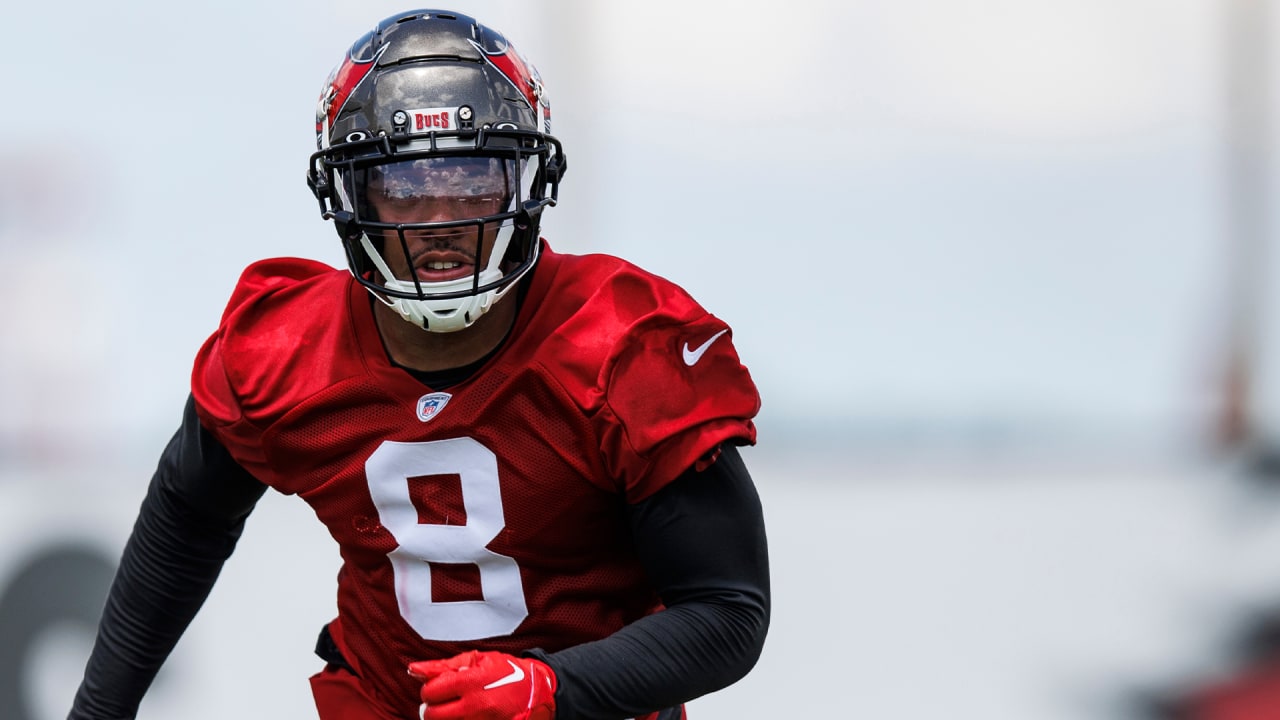 Buccaneers release first official depth chart, QB battle continues - Bucs  Nation