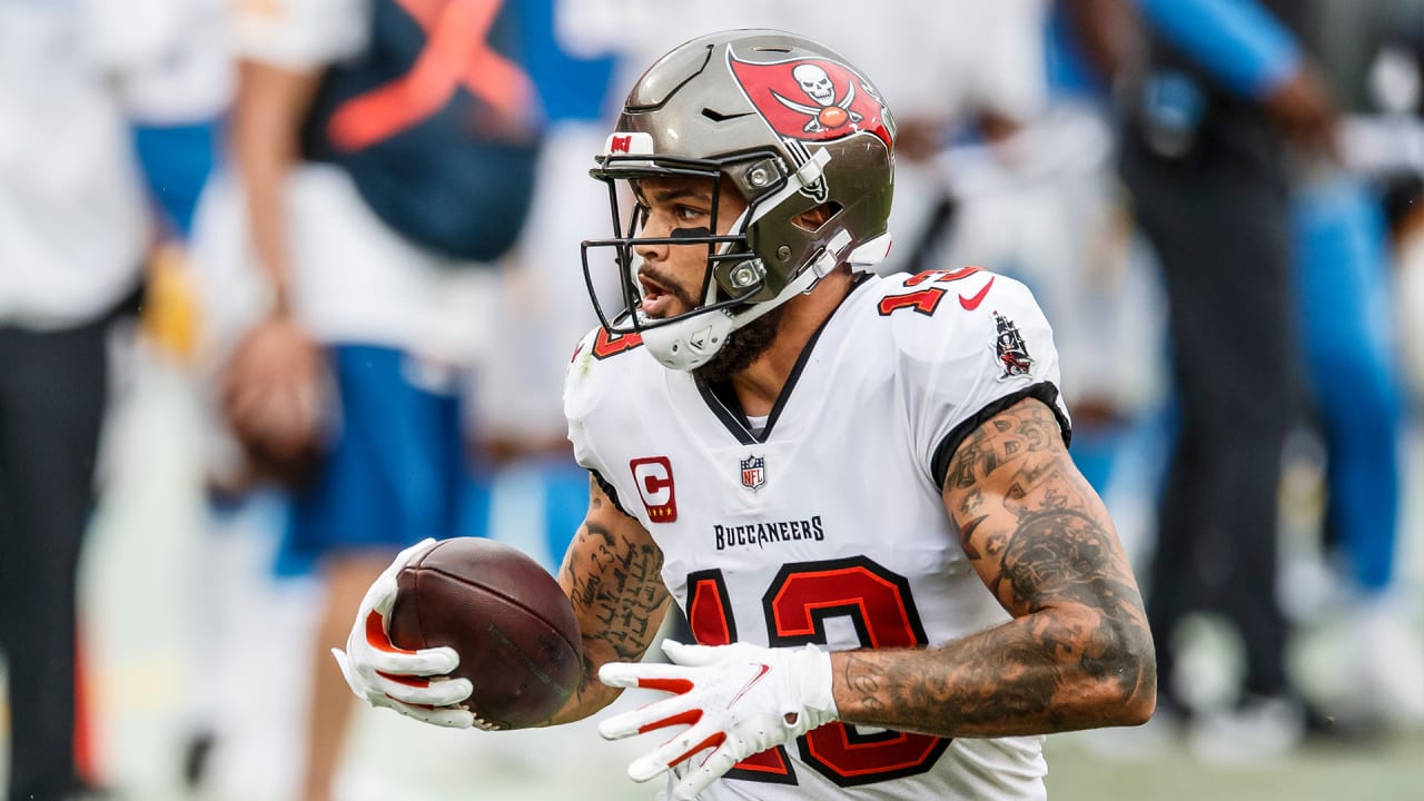 Carlton Davis of Buccaneers snubbed on list of top NFL cornerbacks