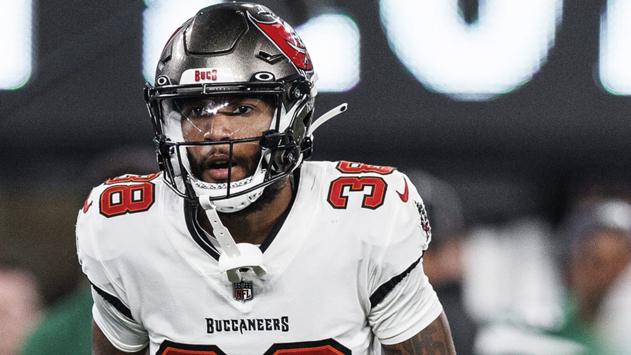 EAST RUTHERFORD, NJ - AUGUST 19: Mike Greene 91 of the Tampa Bay Buccaneers  during the Preseason