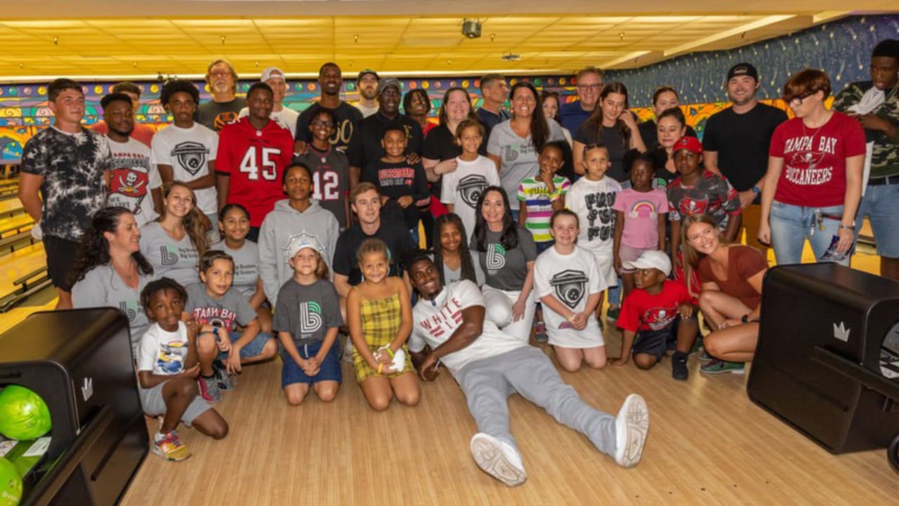 Rachaad White Supports Big Brothers Big Sisters Event to 