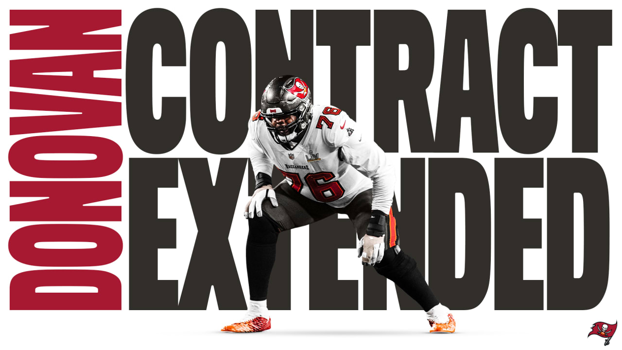 Steelers Free Agency: Buccaneers to Release OT Donovan Smith