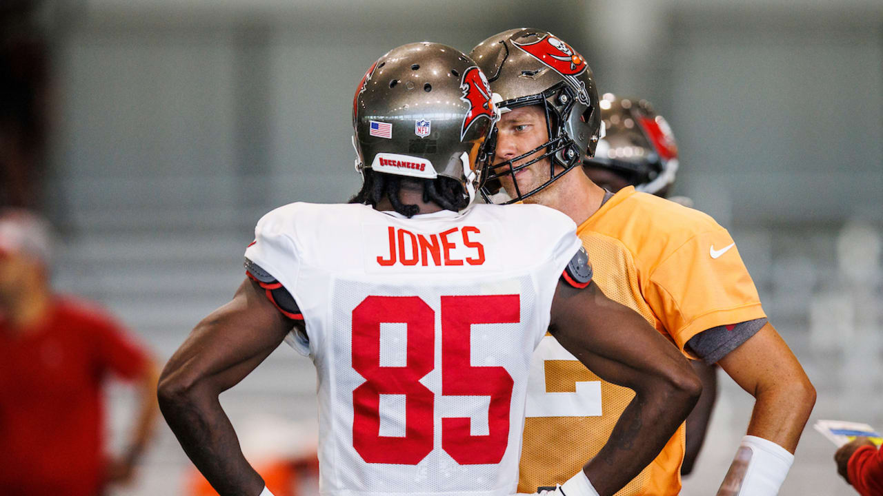 Photo Gallery: Dolphins - Buccaneers joint practice, Wednesday, August 10,  2022