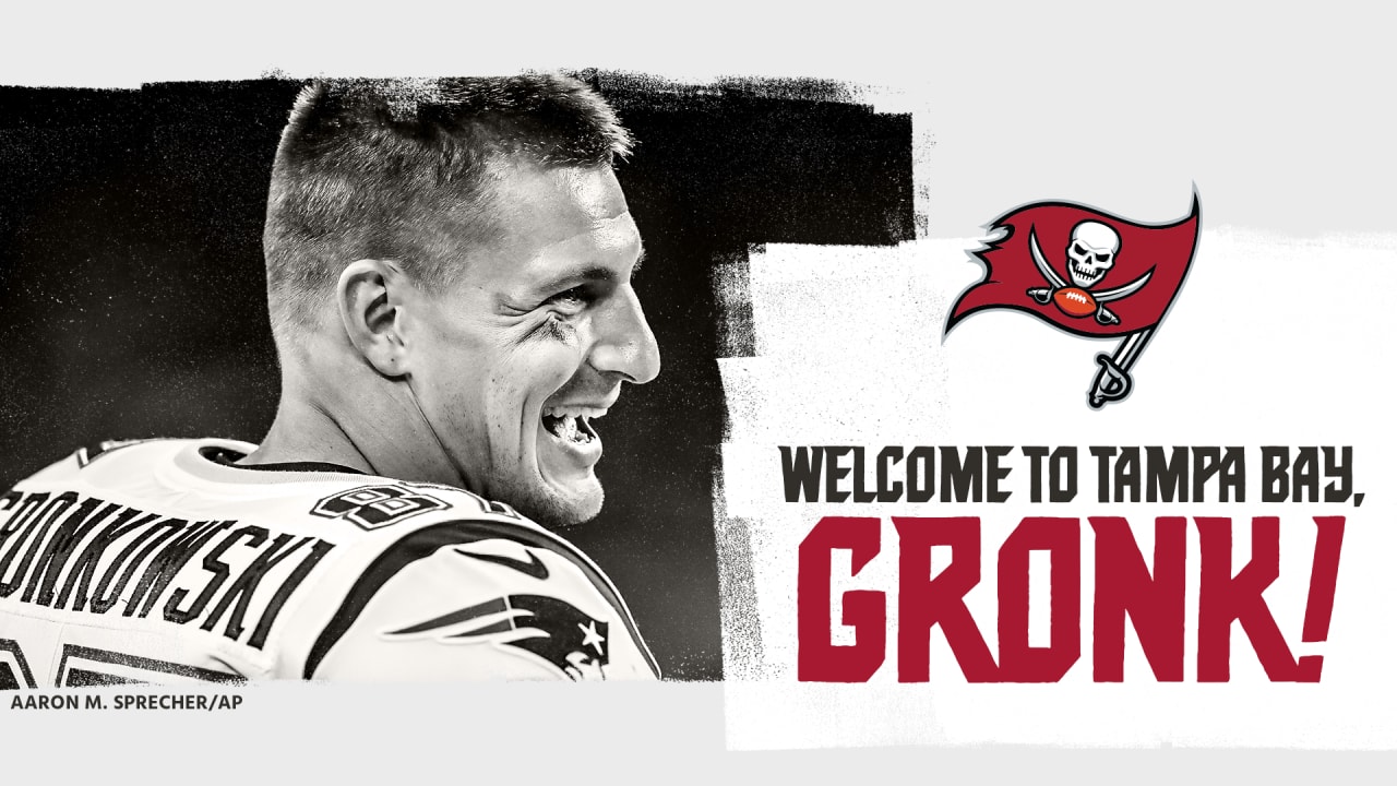 Buccaneers Trade Patriots for TE Rob Gronkowski - Full Details