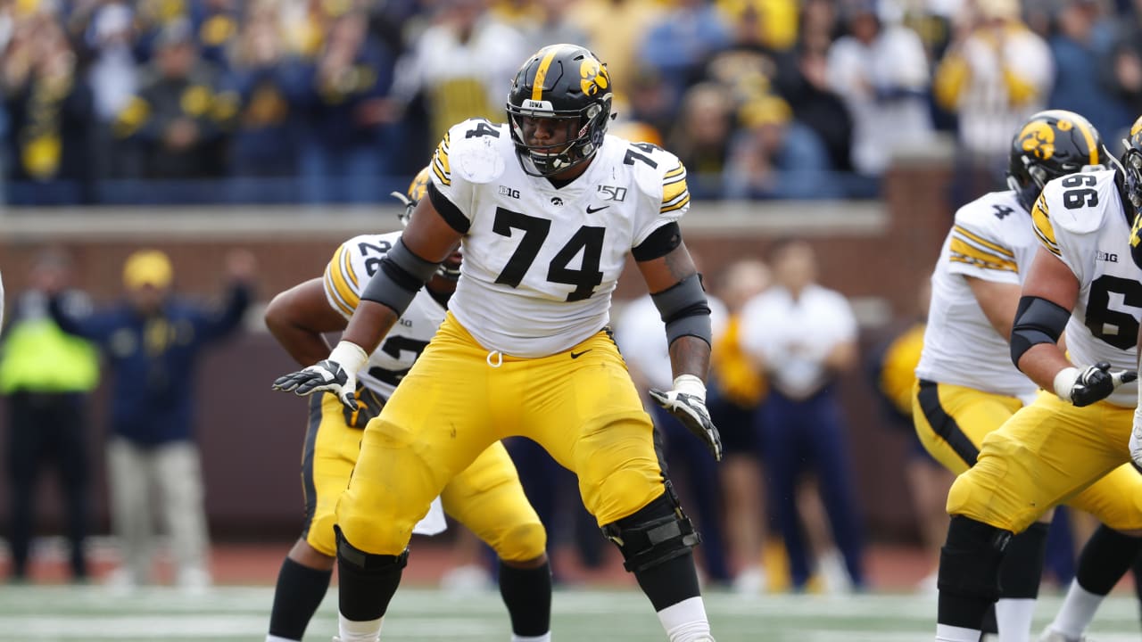 Bucs trade up one spot to draft Iowa tackle Tristan Wirfs