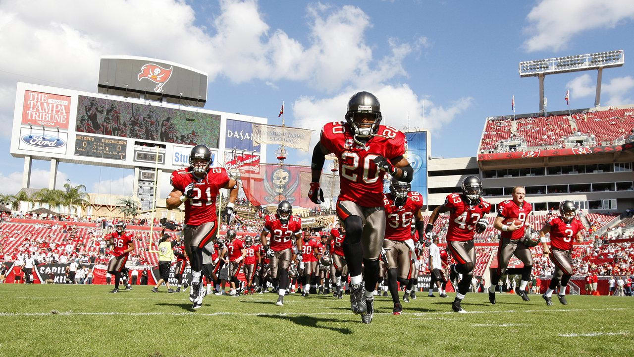 792 Buccaneer Ronde Barber Stock Photos, High-Res Pictures, and Images -  Getty Images