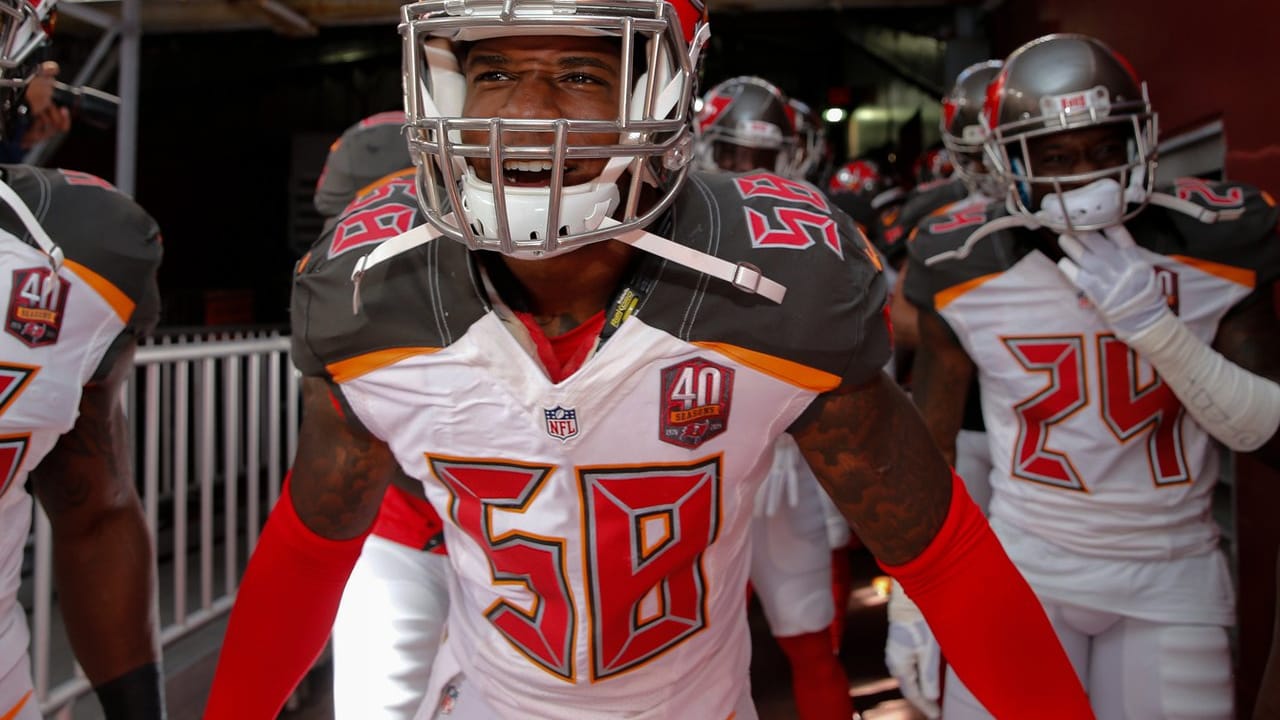 Behind-the-Scenes: Buccaneers Vs. Redskins