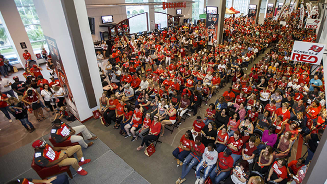 Bucs' annual Women of RED preseason party attracts nearly 2,000