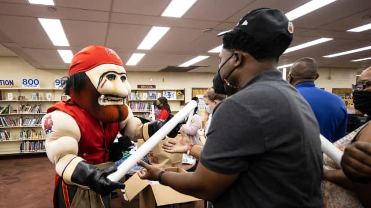 Photos Verizon Digital Divide Presentation at Young Middle School