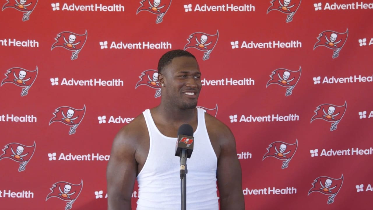 Devin White Talks Joe Tryon's 'Relentless Effort' Press Conference