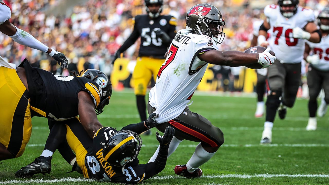 NFL: Bucs RB Leonard Fournette mic'd up vs. Falcons