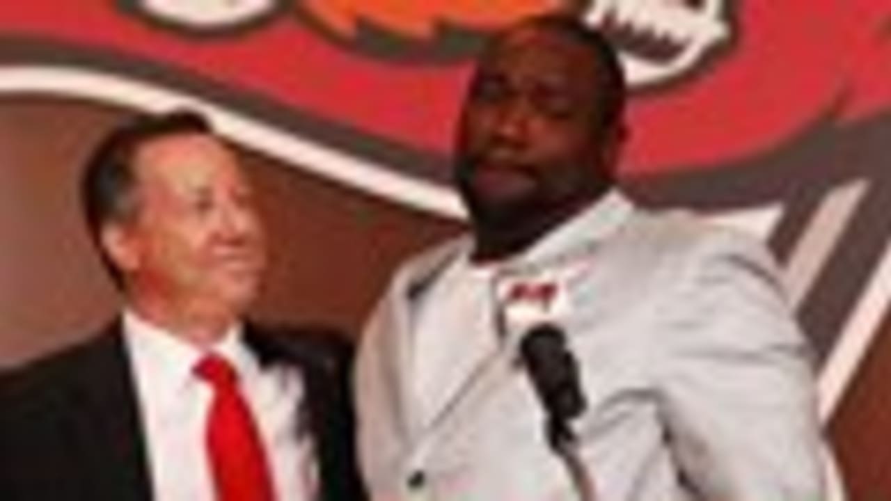 Surprise! Buccaneers to Retire Number 99