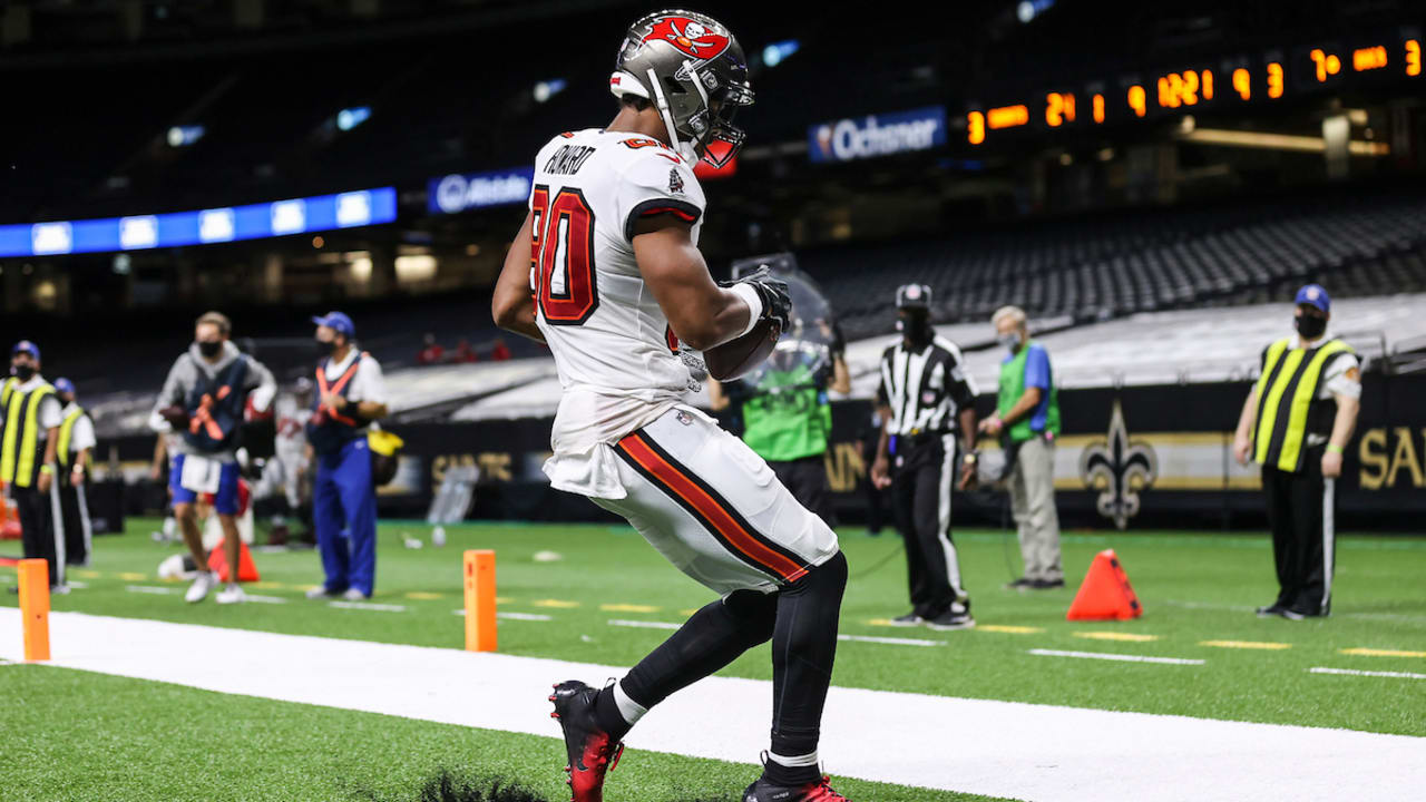 Tom Brady hits O.J. Howard for opening-drive TD vs. Eagles