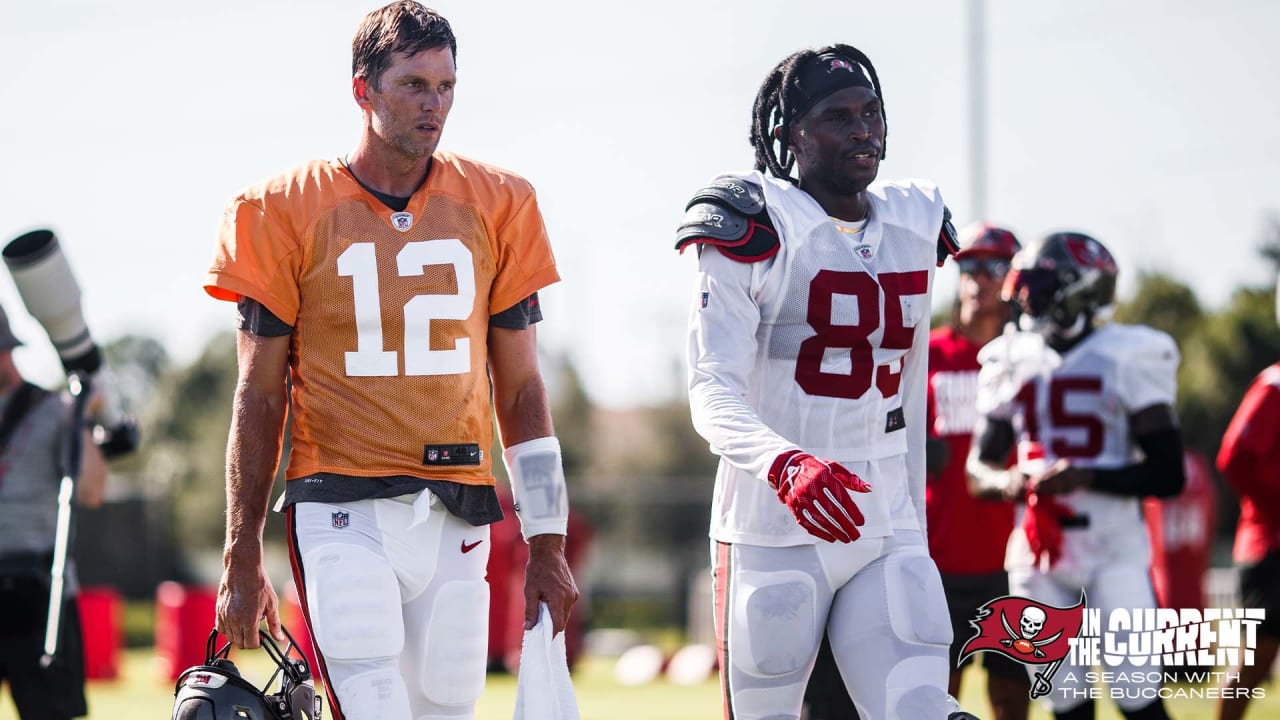 Baker Mayfield is doing his best Tom Brady (at 45) impression for the Bucs