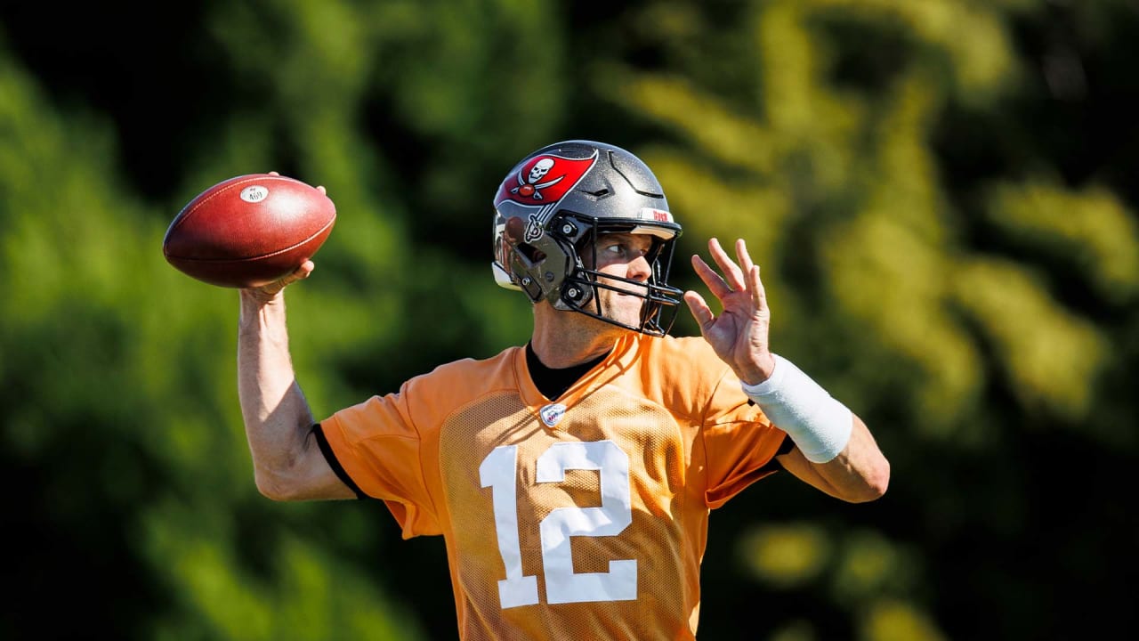 Tom Brady: Bucs Will Have to "Make a Play at the End" - Vimarsana News
