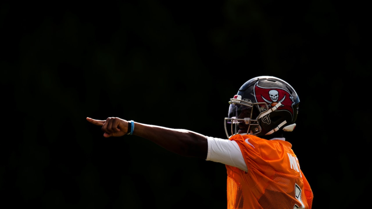 Buccaneers release first official depth chart, QB battle continues - Bucs  Nation