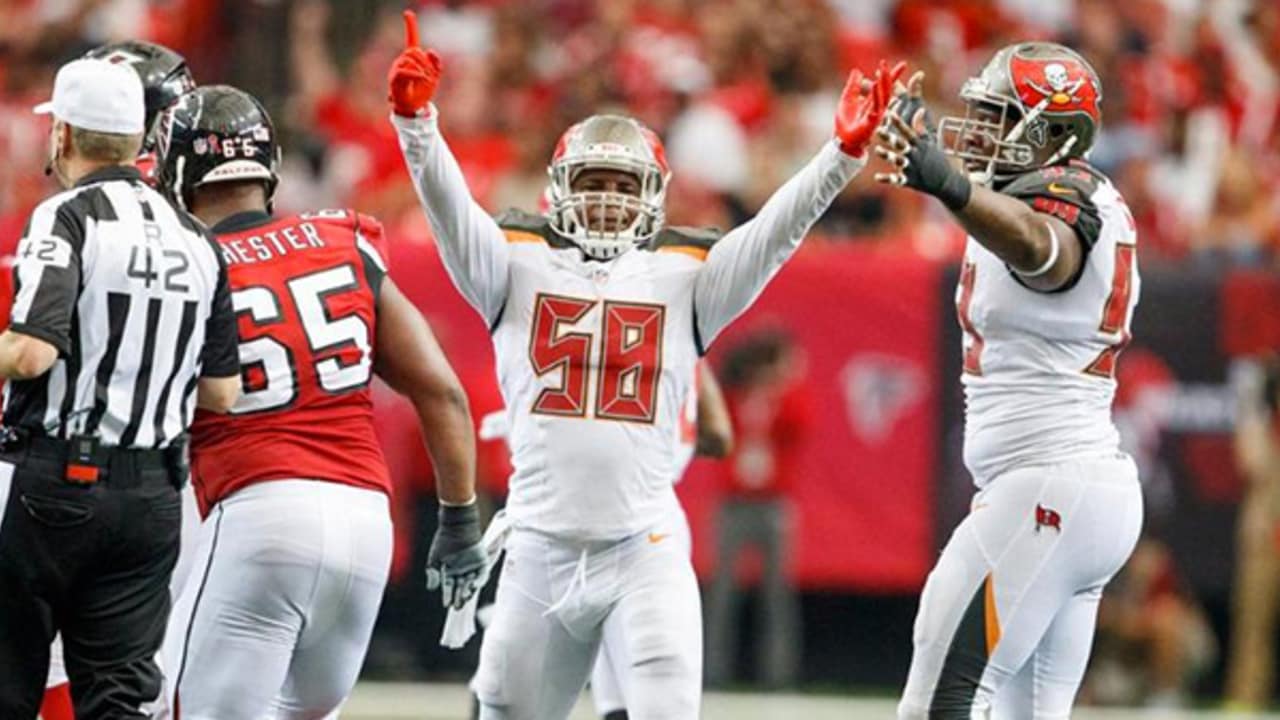Kwon Alexander Leads NFL in Tackles