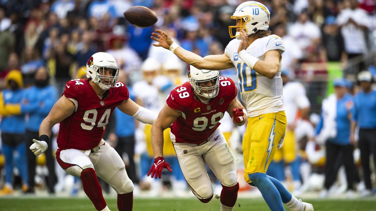 Watch highlights from Rams' lopsided playoff win vs. Cardinals