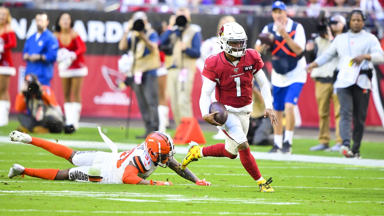 Cardinals' Larry Fitzgerald allegedly gives defenders tackling tips