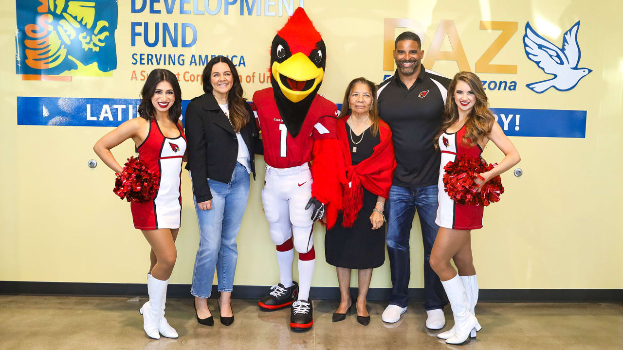 Community Spotlight: Cardinals Make Lunch Delivery To Hispanic-Owned ...