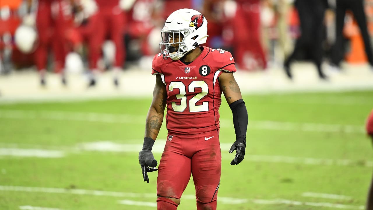 Cardinals CB Marco Wilson leaves game with shoulder injury, won't return