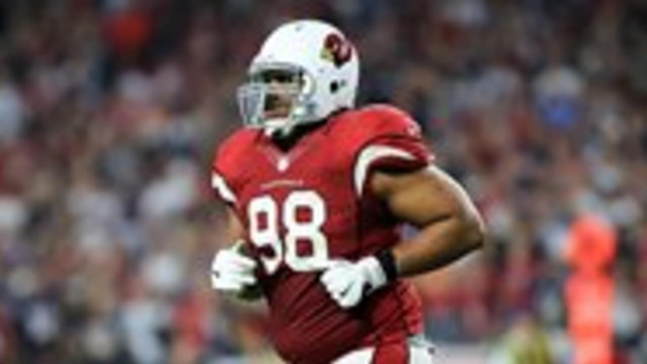 Cardinals sign Peters to three-year extension 